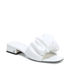 Circus Sam Edelman Janis white scrunch slides size 6.5